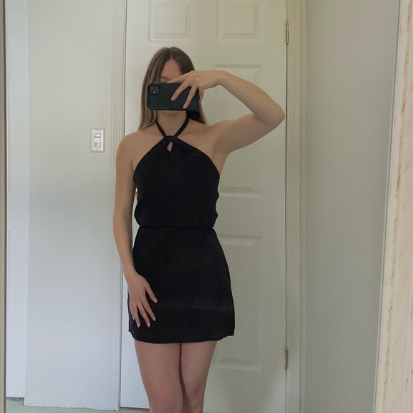 H’M halter mini dress - Picture 1 of 3